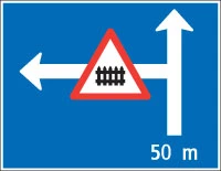 Wegweiser (Nebenstrasse)